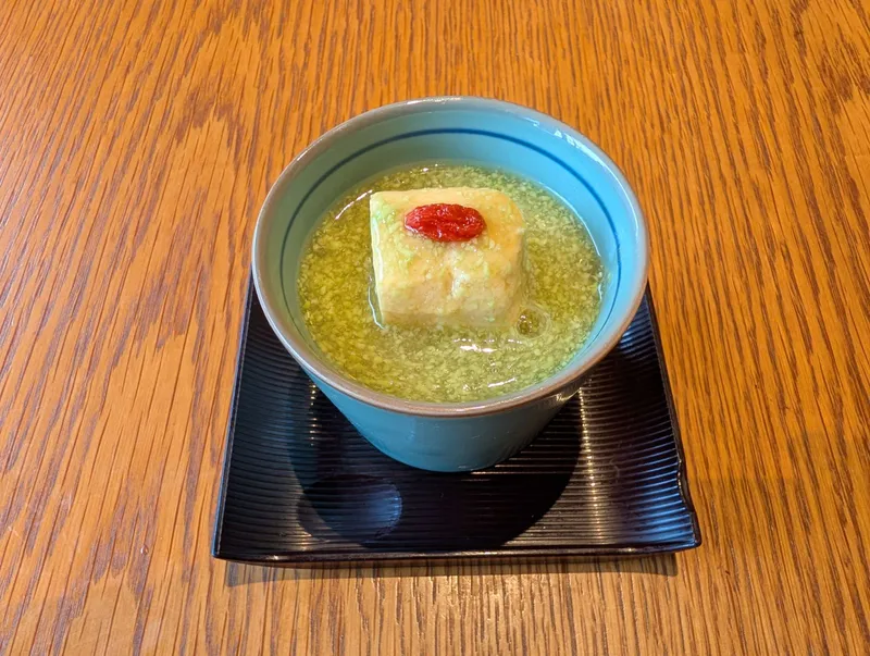 『丹波栗ペーストのだし巻き 枝豆ずんだ 秀月銀餡掛け』