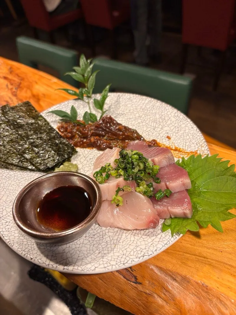 鰹と鰆で仙台味噌の手巻きなめろう風