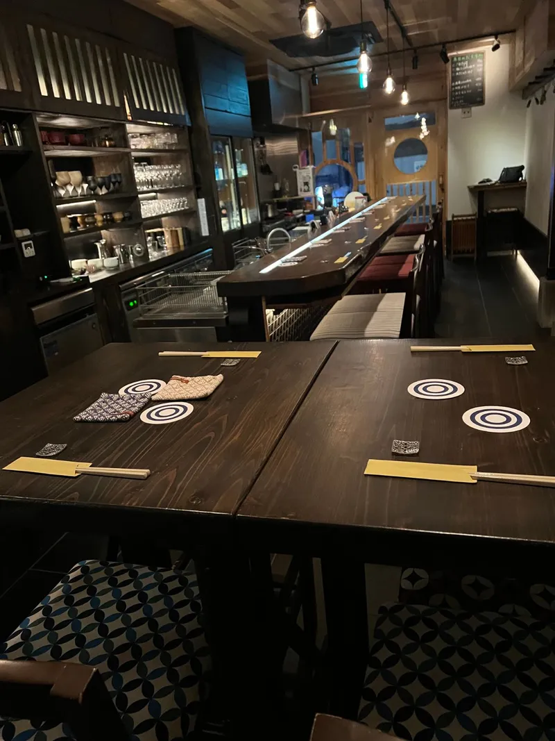 日本酒こころのバーの写真3
